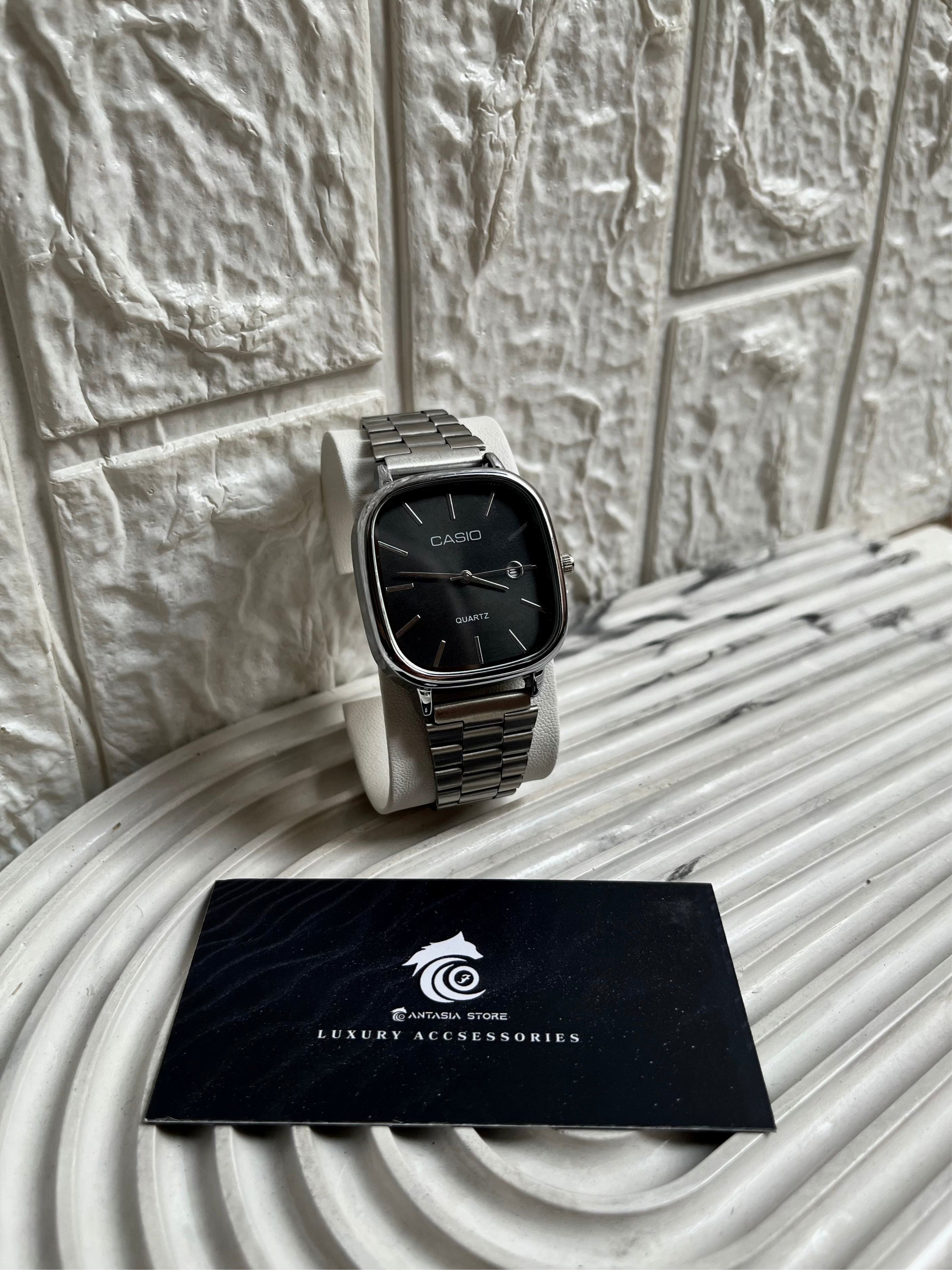 Silver-black box