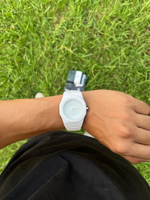 White Carpon - Silver Lacoste Box