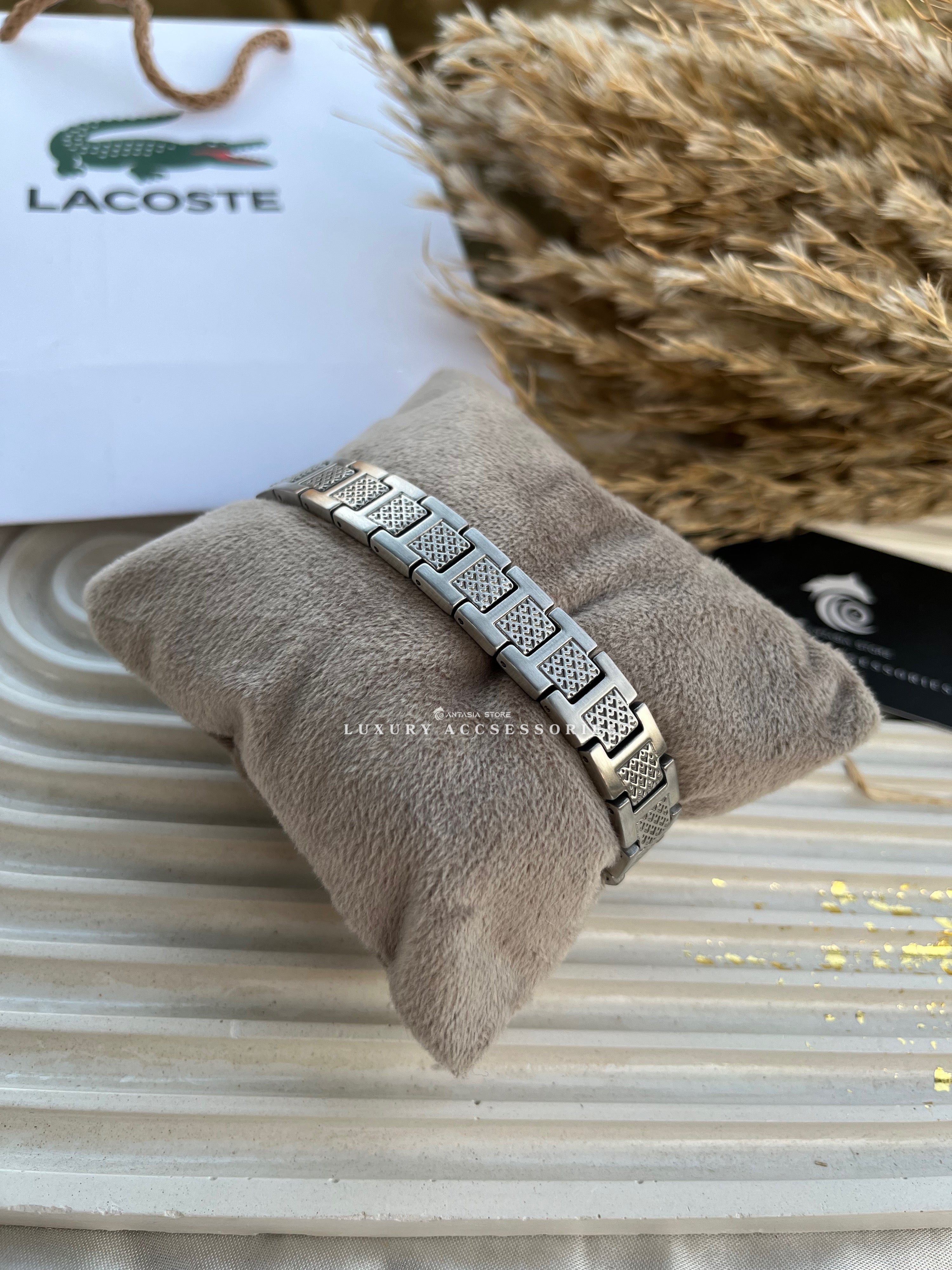 Original shape -Lacoste Silver