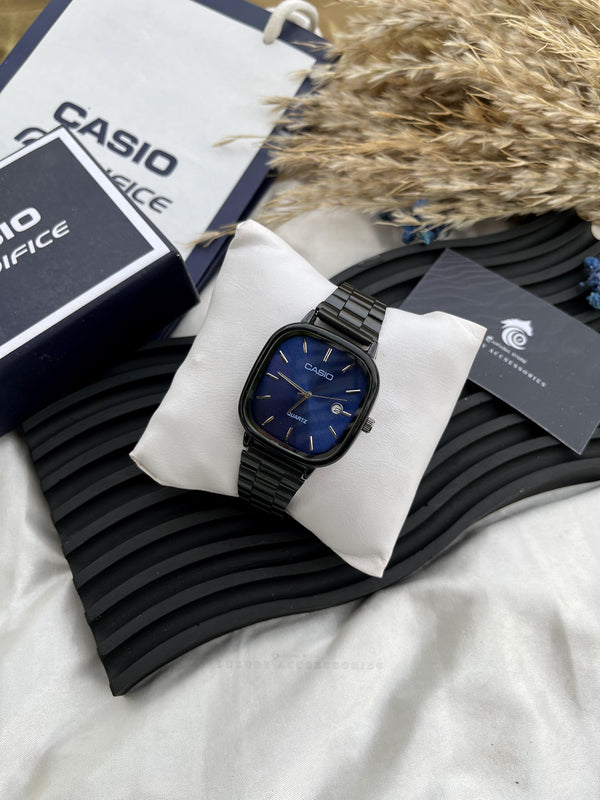 Blue-black flower box