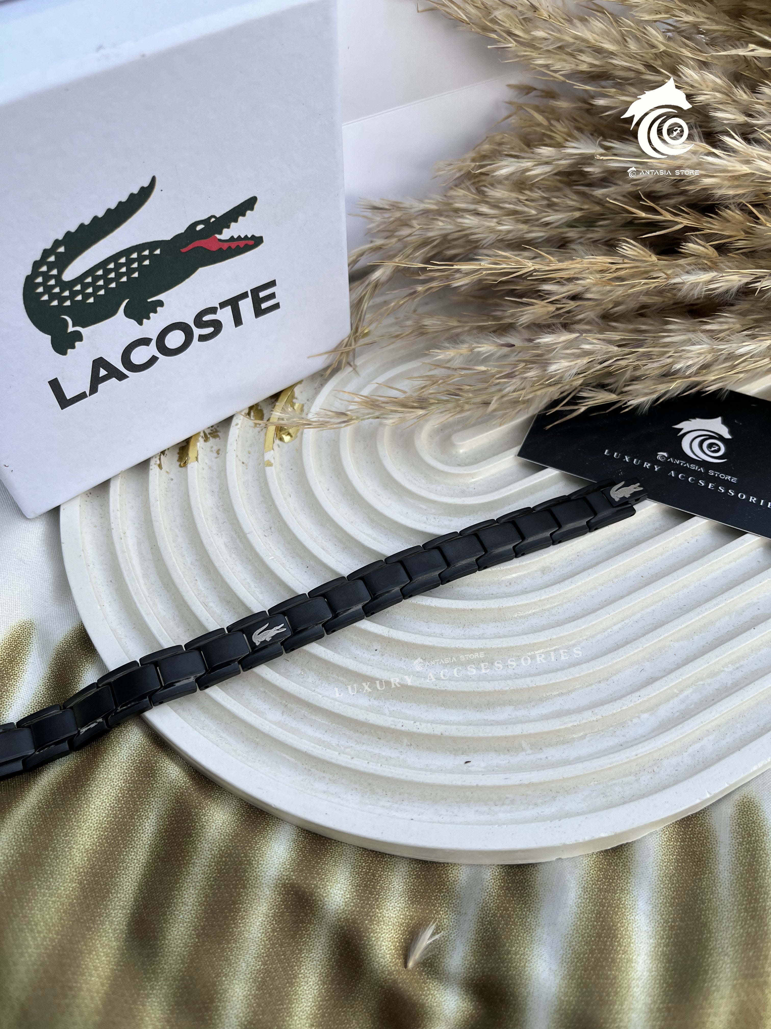 All black Couples Lacoste