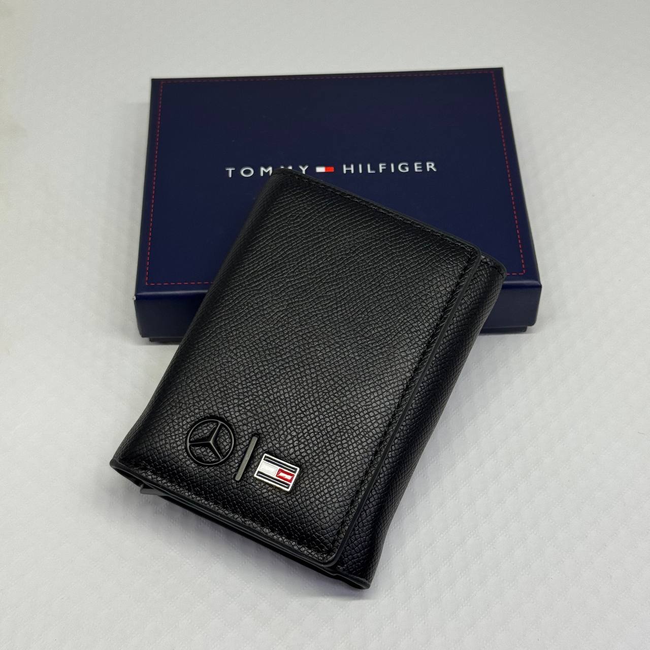 Tommy Men's Slim Wallet & Card Holder